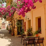 Iason Hotel apartamentowy 4*