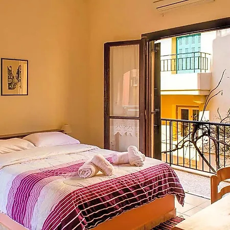 Iason Aparthotel 3*