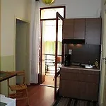 公寓式酒店 伊森一室公寓 4*